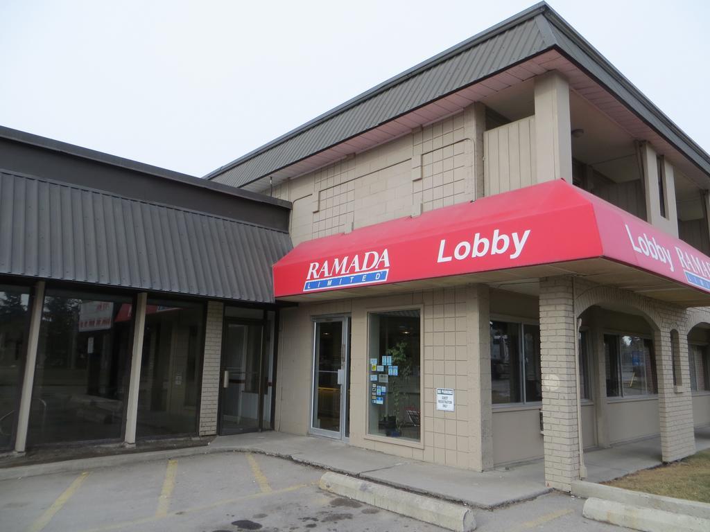Ramada Limited Calgary Hotel Buitenkant foto