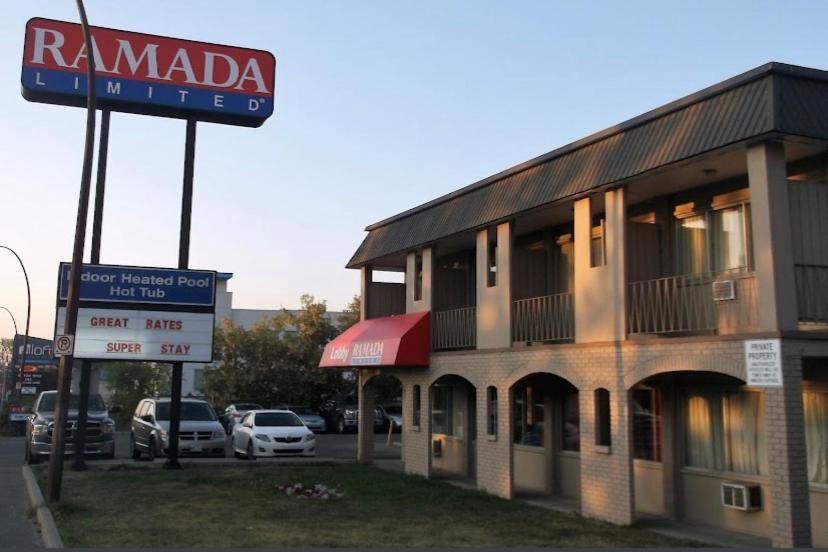 Ramada Limited Calgary Hotel Buitenkant foto