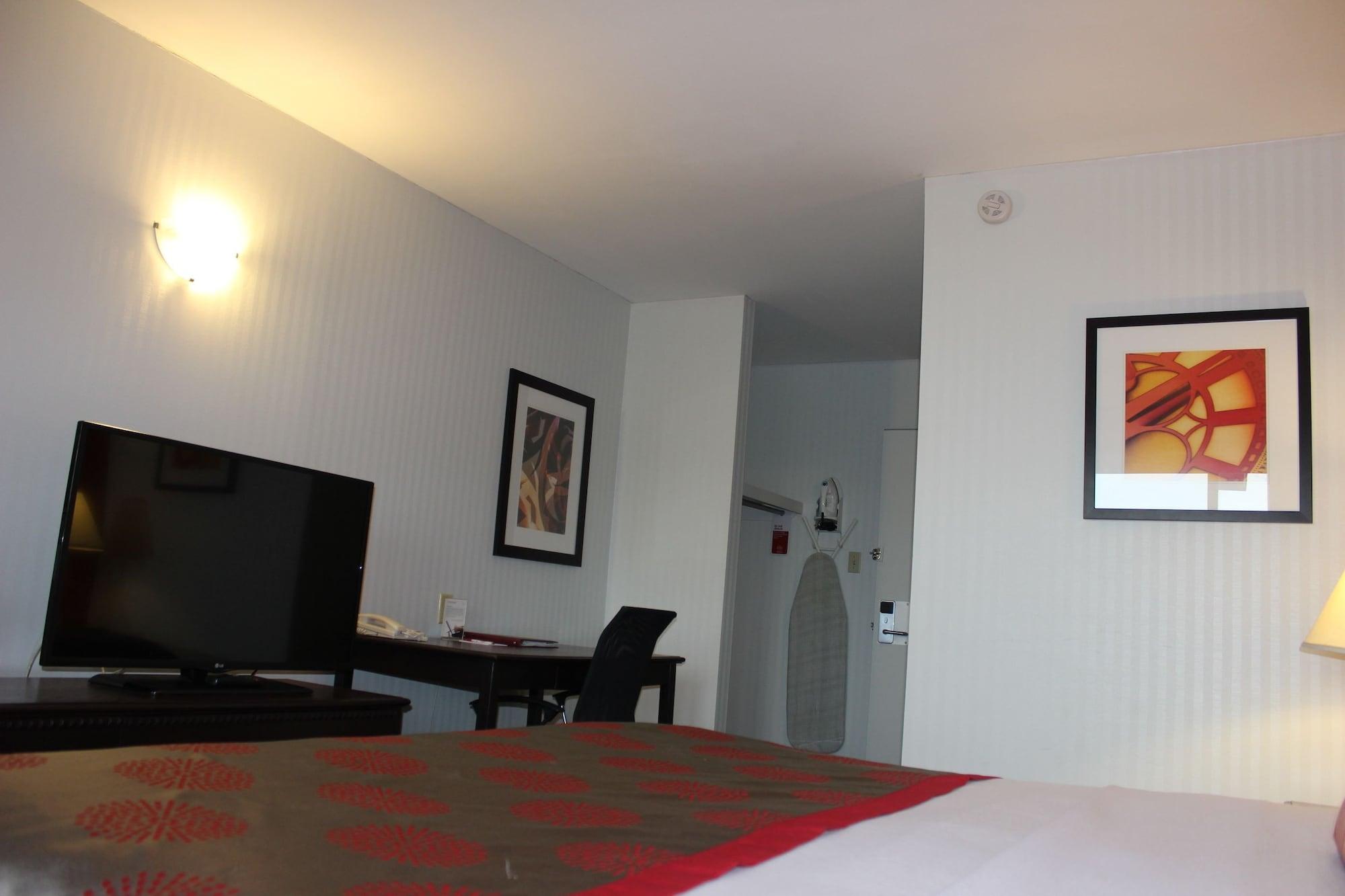 Ramada Limited Calgary Hotel Buitenkant foto