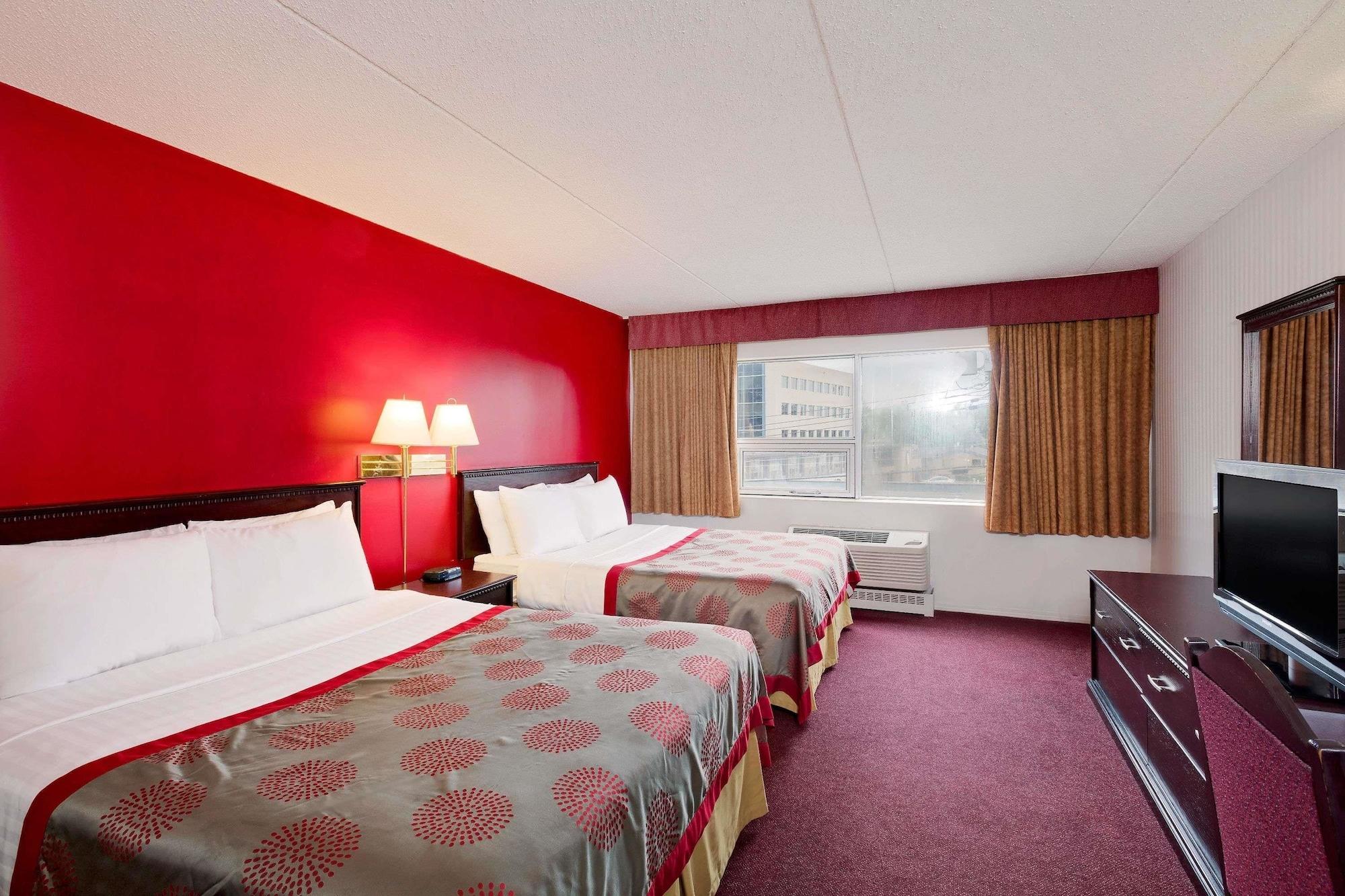 Ramada Limited Calgary Hotel Buitenkant foto