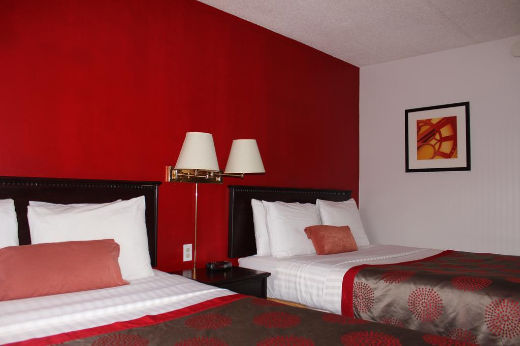 Ramada Limited Calgary Hotel Buitenkant foto